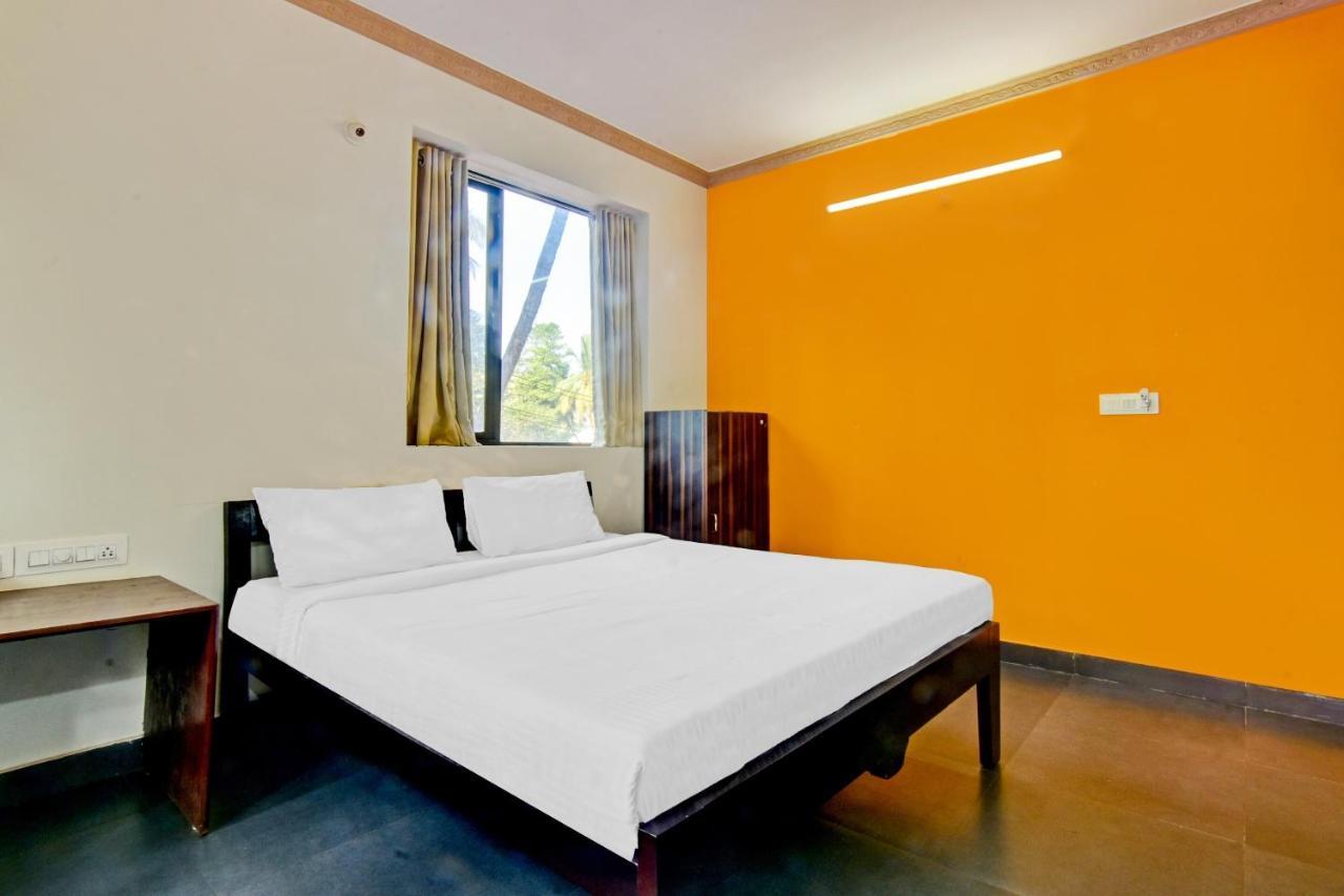 Capital O 85357 Hotel Sai Datta Calangute Exterior foto